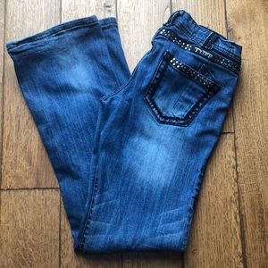 Cowgirl Tuff jeans. Size 27. Excellent condition.